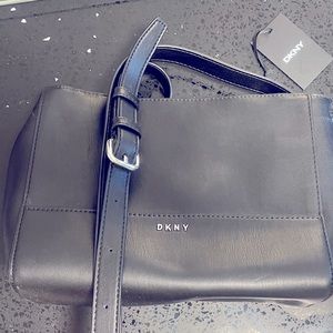 NWT: DKNY gretina crossbody bag black leather